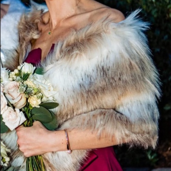Faux fox fur shawl wrap stole - Picture 1 of 7